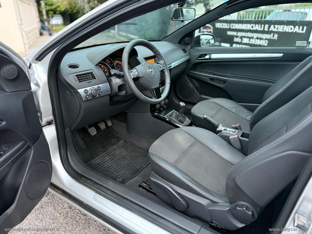 OPEL Astra GTC 1.7 CDTI 125 CV 3p. Cosmo