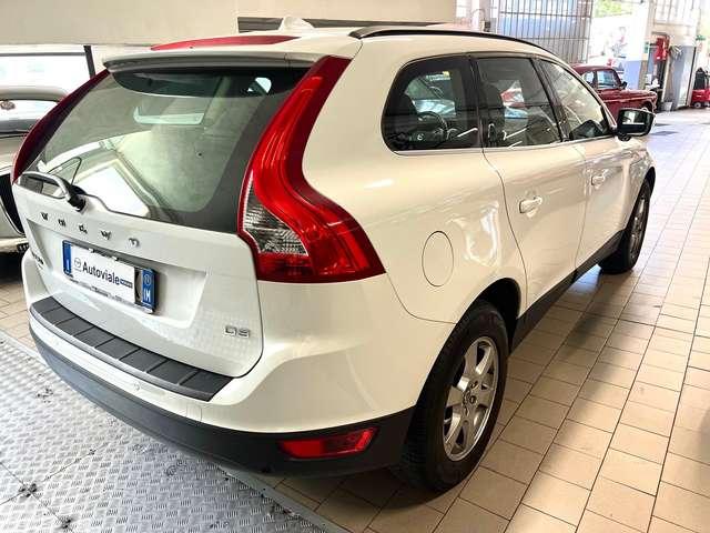 Volvo XC60 XC60 I 2008 2.0 d3 Momentum geartronic Tagliandata