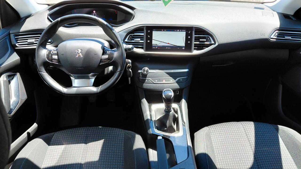 Peugeot 308 BlueHDi 100 S&S SW Business Navi