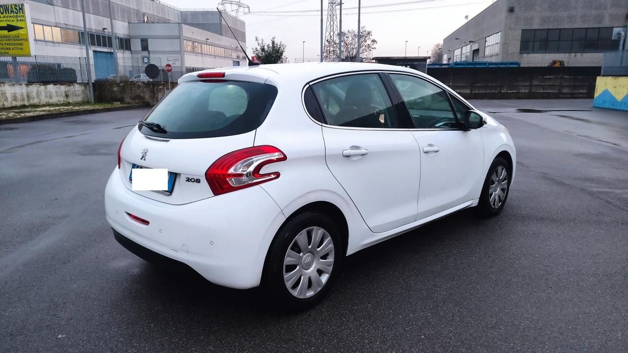 Peugeot 208 1.2 VTi 60KW 82CV 5 porte NEOPATENTATI - 2013