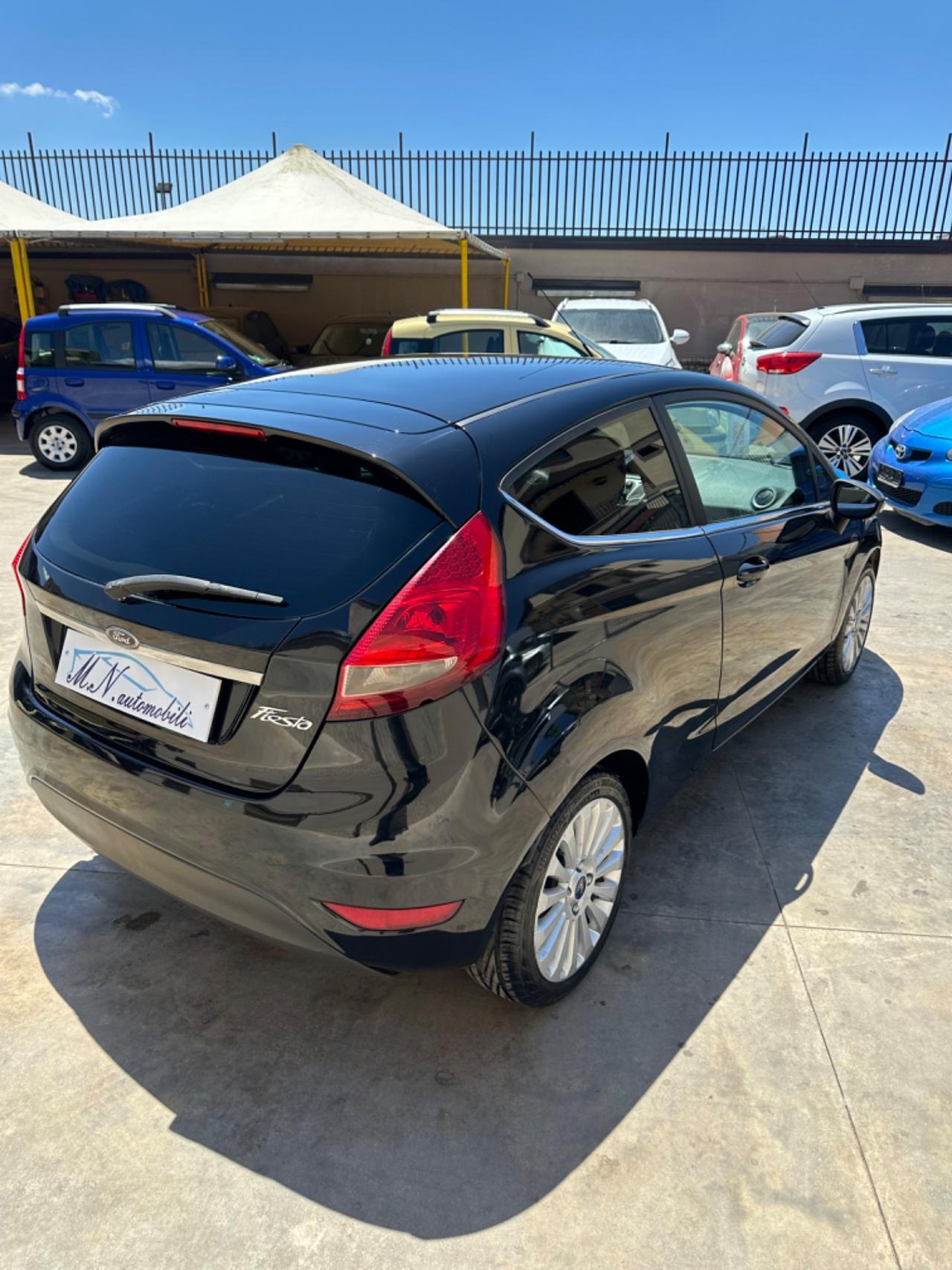 Ford Fiesta 1.4 5 porte Bz.- GPL Titanium