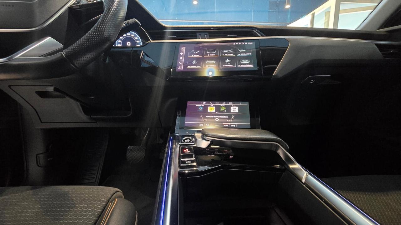 Audi Q8 e-tron SPB 55 quattro