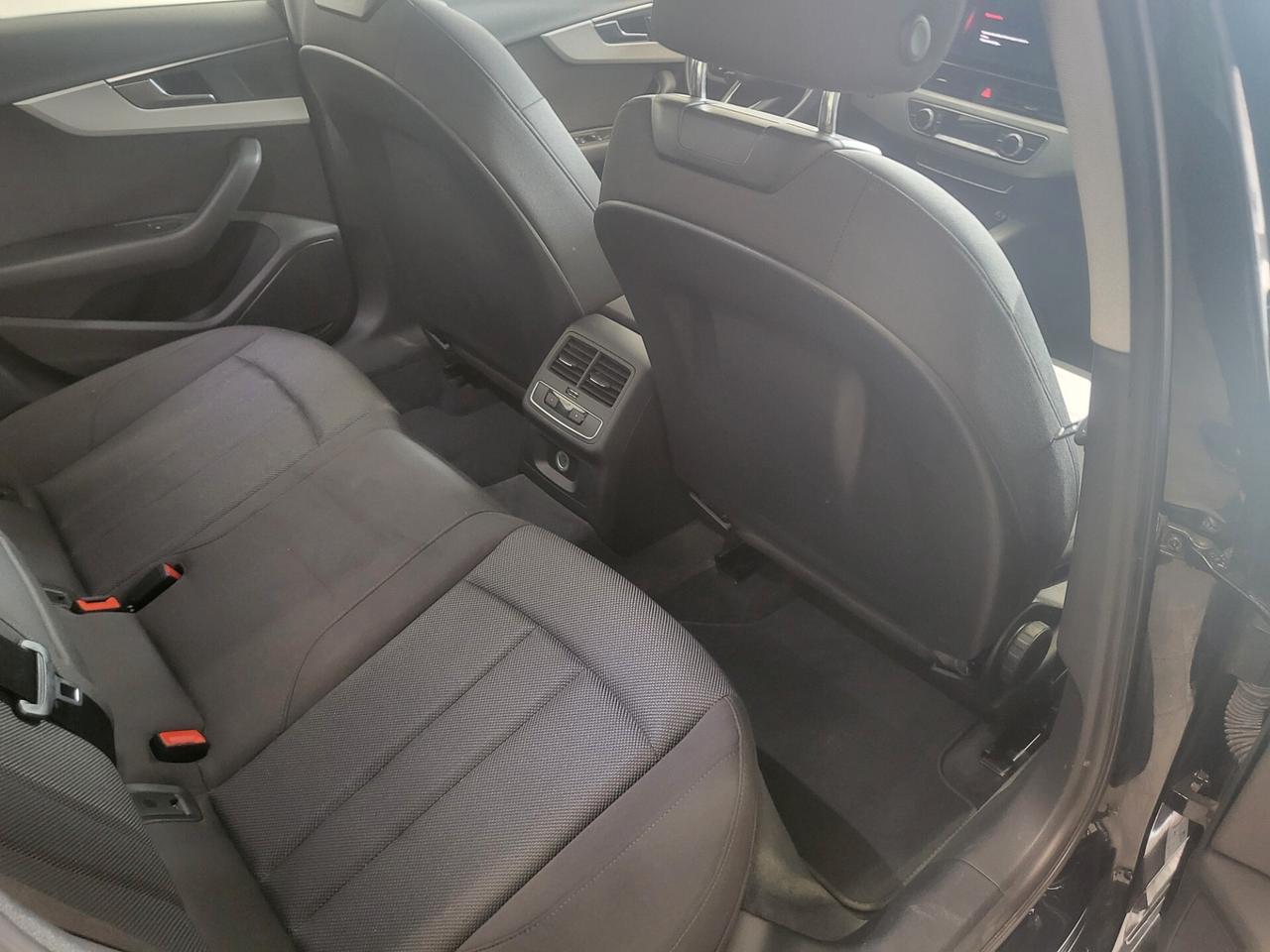 Audi A4 35 TDI/163 CV S tronic Business