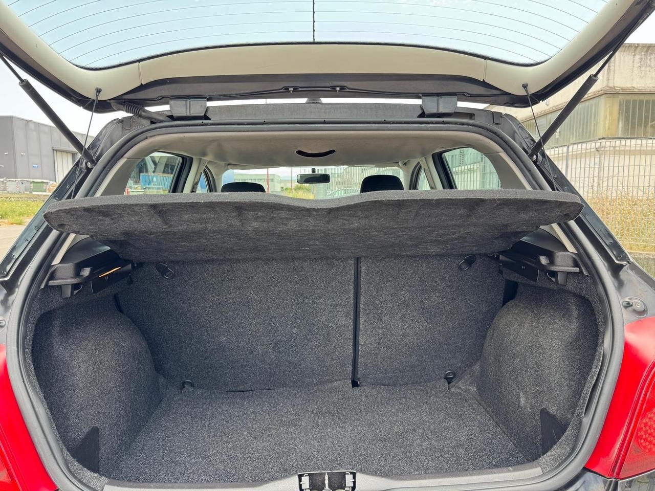 Peugeot 307 1.4 16V 5p. 143000 km