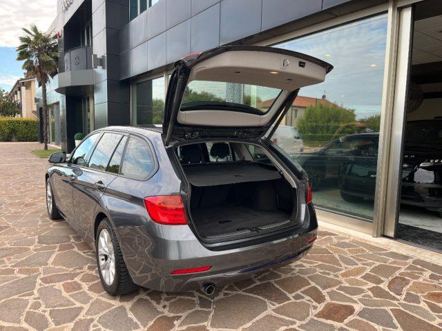 BMW 320 d xDrive Touring Sport StepTronic