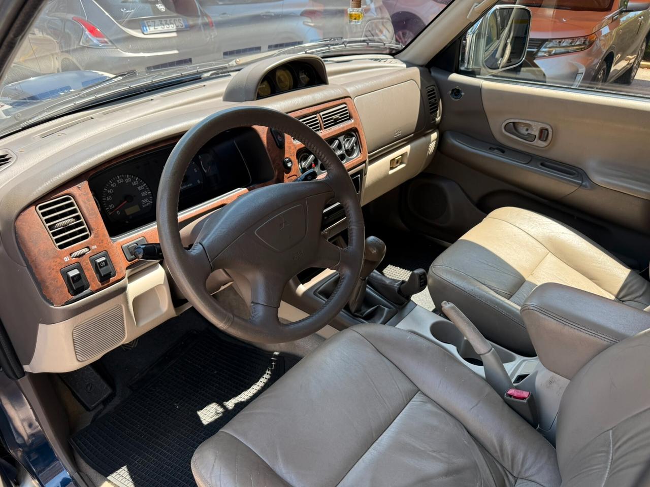 Mitsubishi Pajero 2.8 TDI Wagon S.S. GLS Target