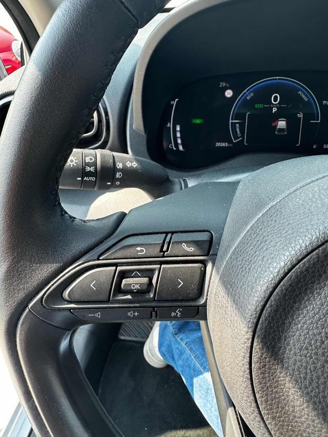 TOYOTA Yaris 1.5 Hybrid 5 porte Trend PARI AL NUOVO