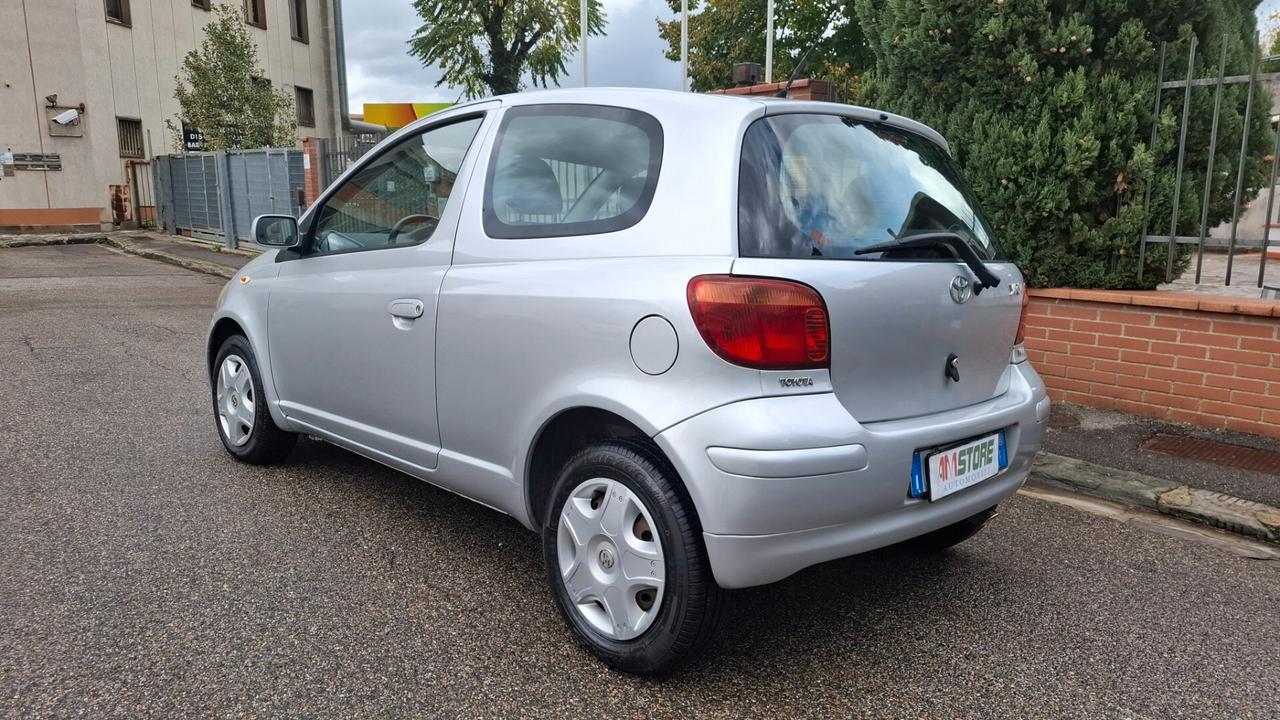 Toyota Yaris 1.0i 16V cat 3 porte Sol