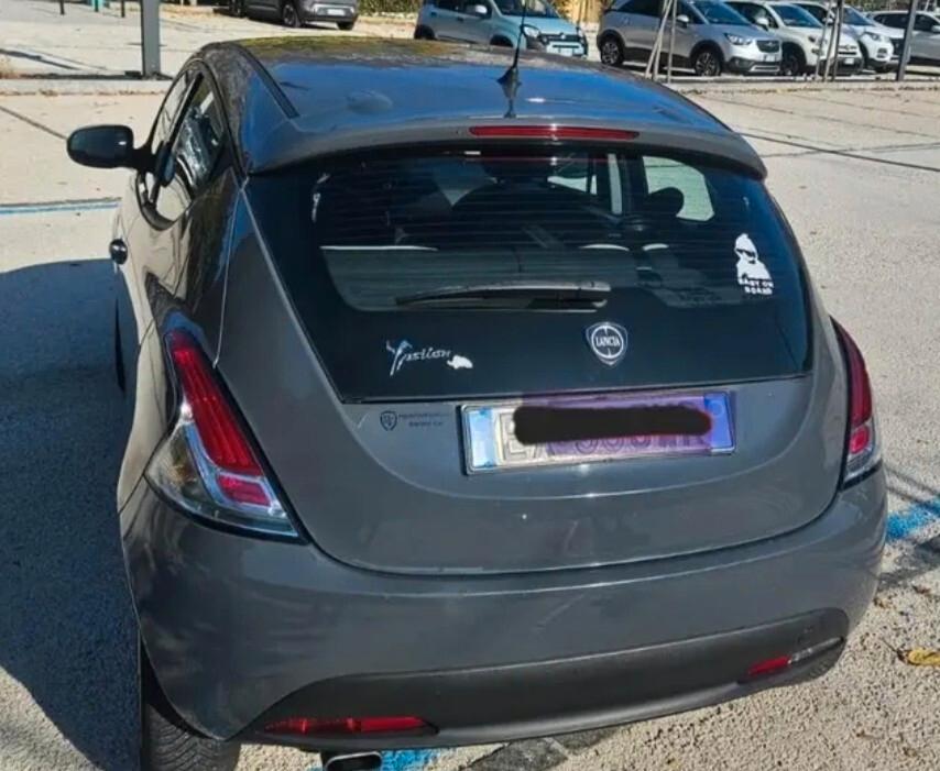 Lancia Ypsilon 1.2 69 CV 5 porte CON GARANZIA