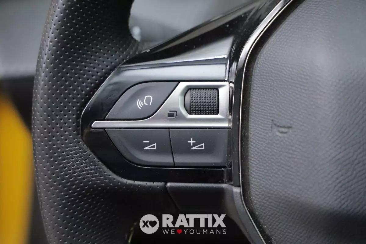 Peugeot e-208 motore elettrico 100kW GT