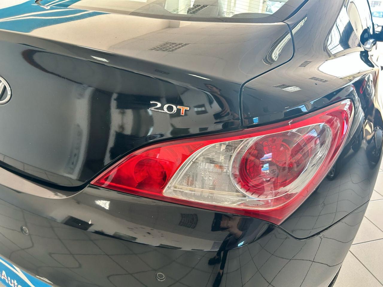 Hyundai Genesis Coupe 2.0 Turbo Sport 2013