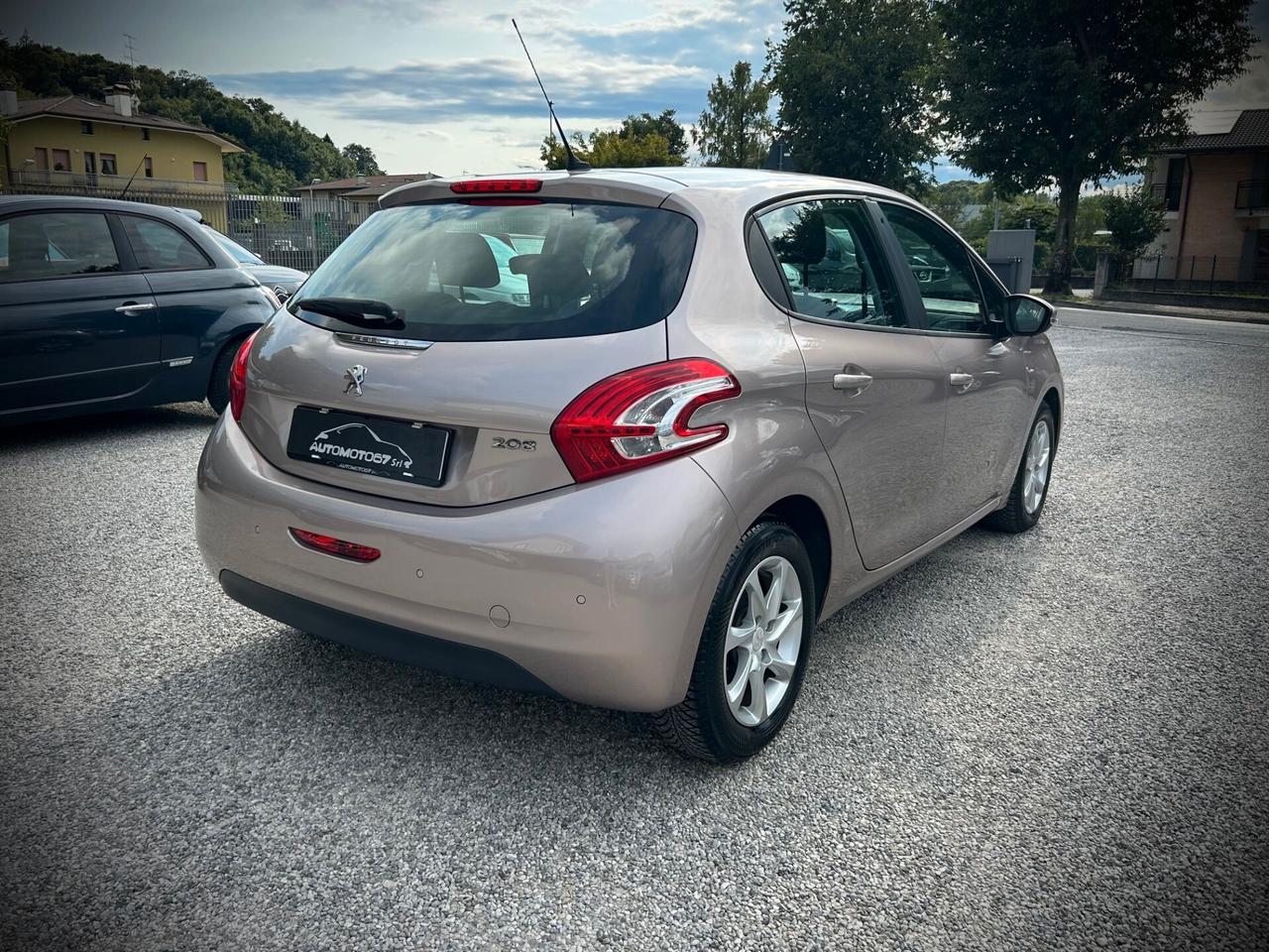 Peugeot 208 1.4 HDi 5 porte -UNIPROPR. - NEOPATENT.