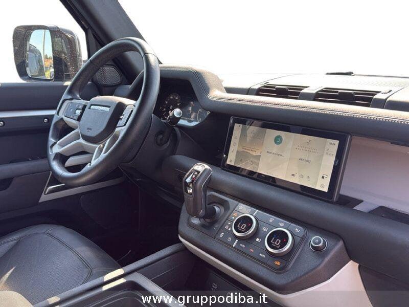 Land Rover Defender VII 2020 110 Diesel 110 3.0d i6 mhev SE awd 200cv auto