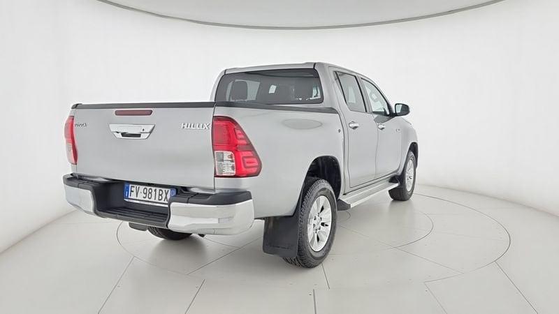 Toyota Hilux 2.4 D-4D A/T 4WD 4 porte Double Cab Executive N1 autocarro