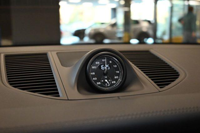 PORSCHE Macan T 2.0PDK 265CV TET.20"PASM CHRONO CAM RADAR GANCIO