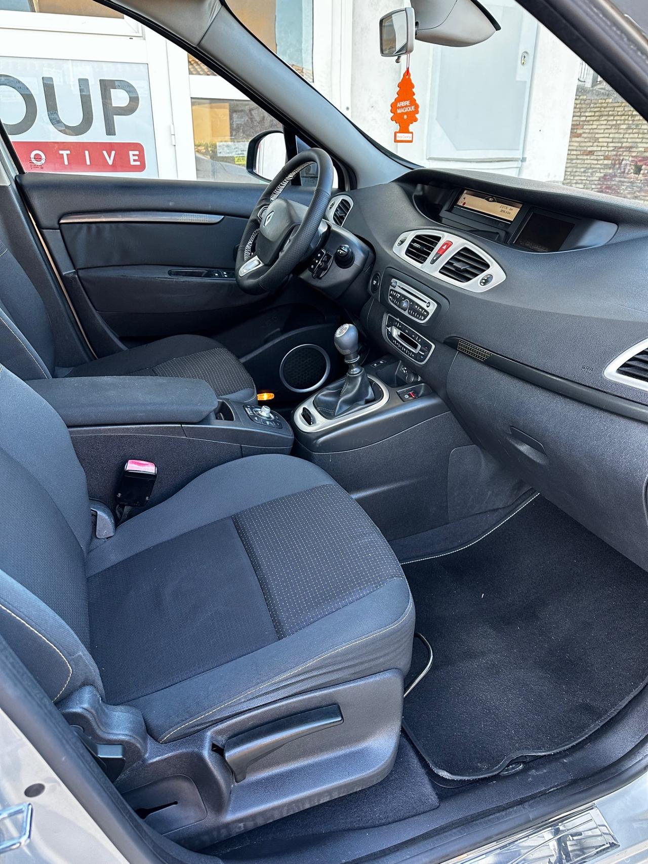 Renault Scenic Scénic X-Mod 1.5 dCi 110CV Luxe