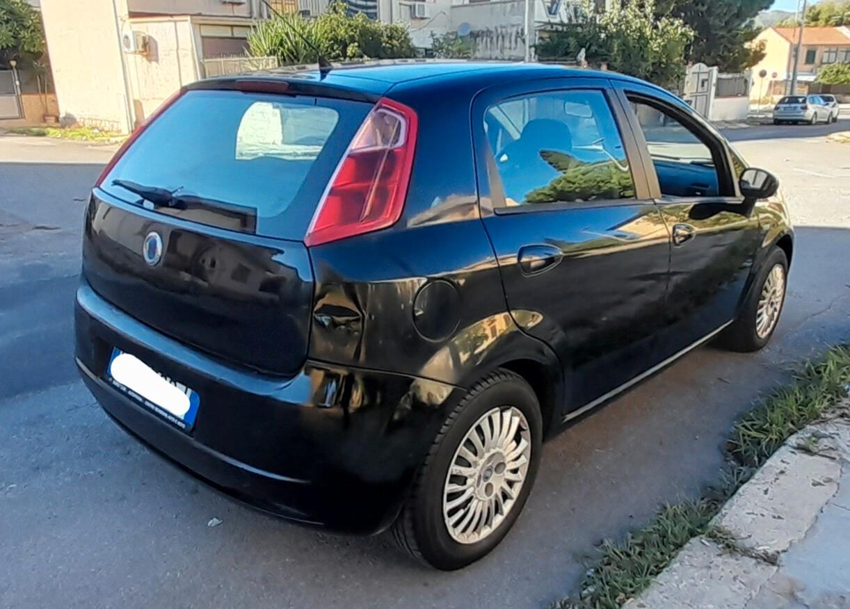 Fiat Grande Punto 1.3 MJT 75 CV 5 porte Dynamic