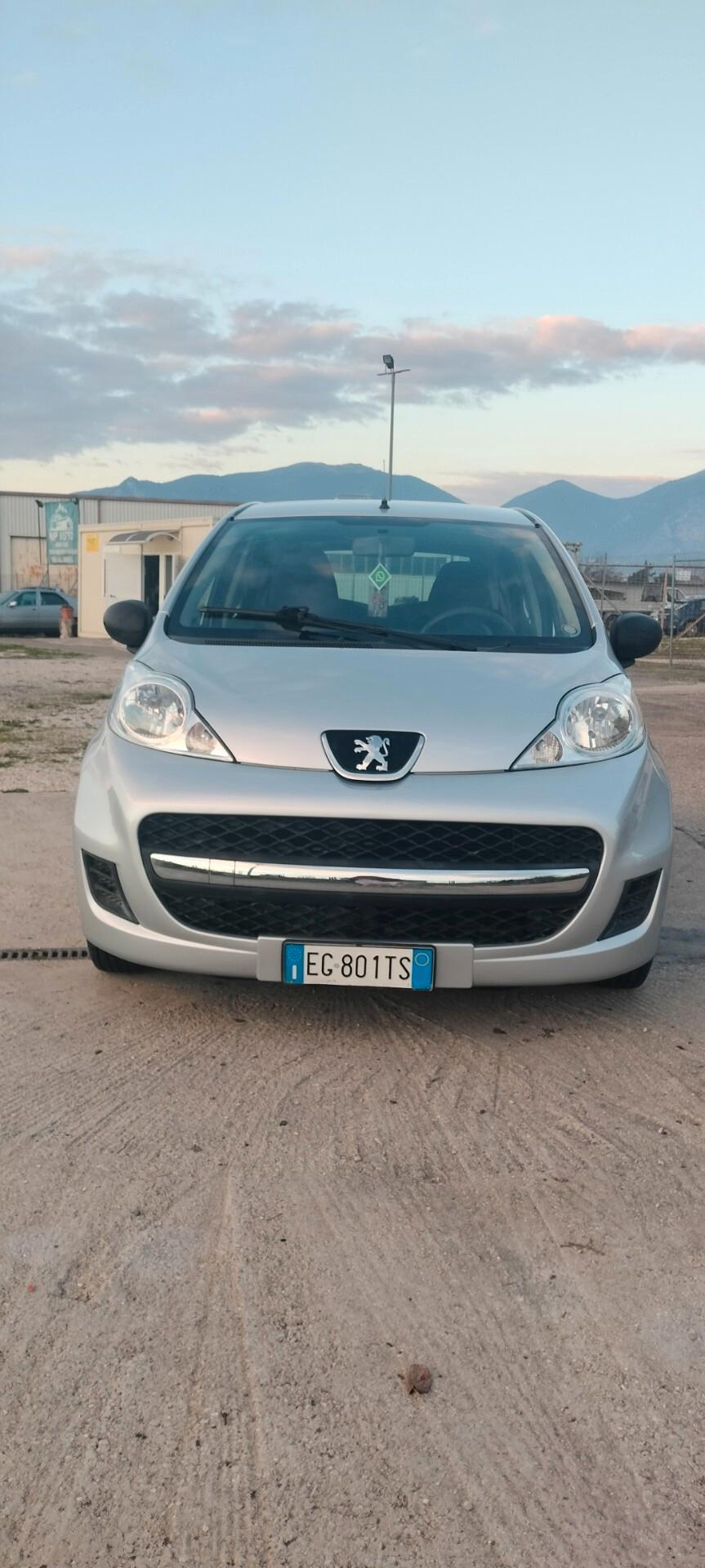 Peugeot 107 1.0 68CV 5p. Desir