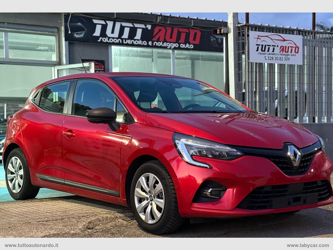 RENAULT Clio dCi 8V 90CV 5p. Moschino Life