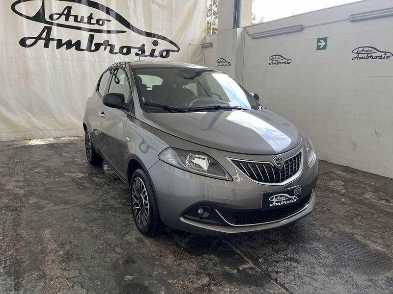 Lancia Ypsilon 1.0 FireFly 5 porte S&S Hybryd Gold