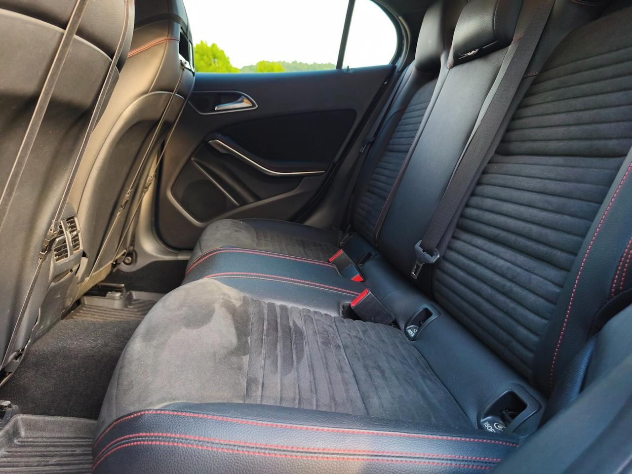 Mercedes-benz GLA 200 d Automatic 4Matic Premium
