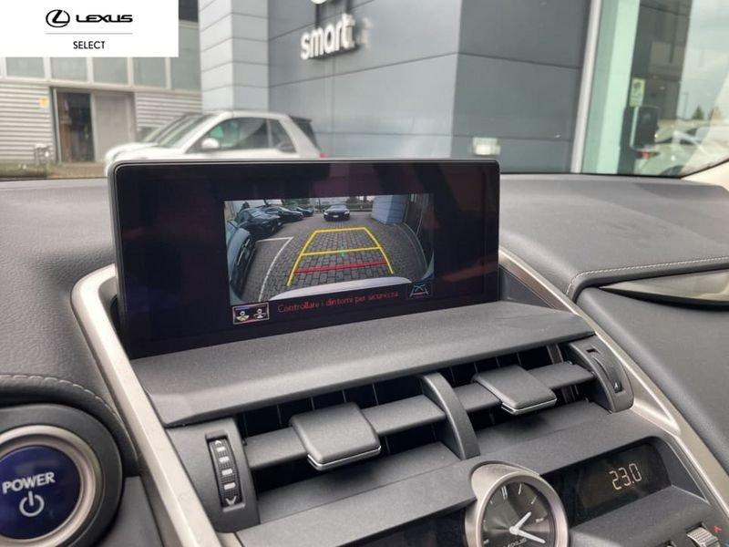 Lexus NX 300H 2.5 PREMIUM 4WD CVT
