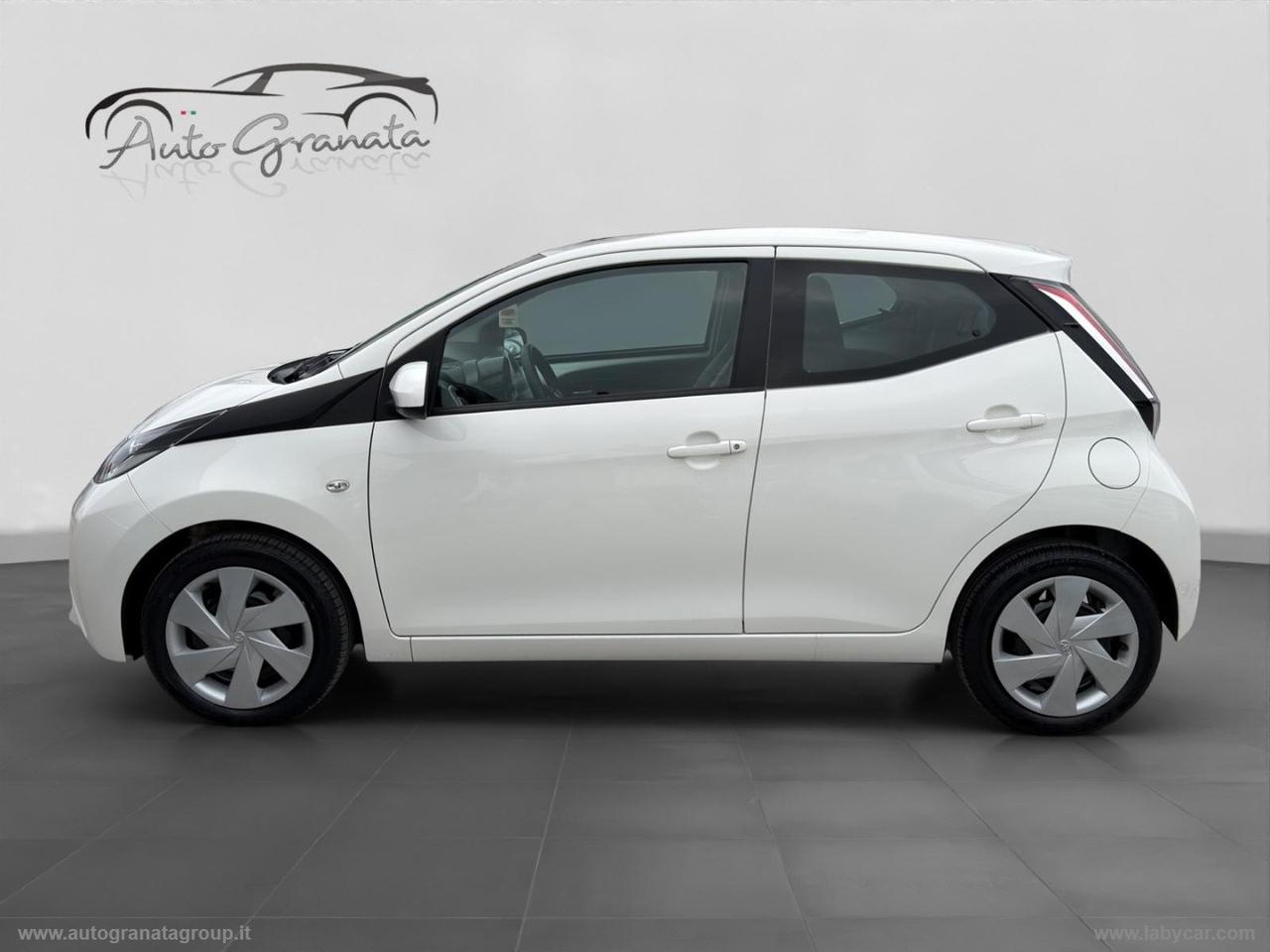 TOYOTA Aygo 1.0 VVT-i 69 CV 5p. x-cool IDEALE PER NEOPATENTATI