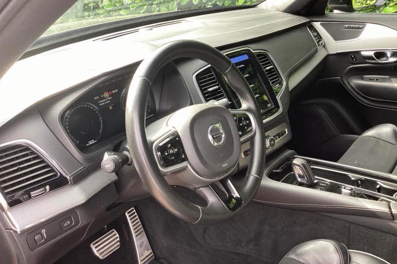 Volvo XC 90 XC90 B5 (d) AWD automatico Plus Dark