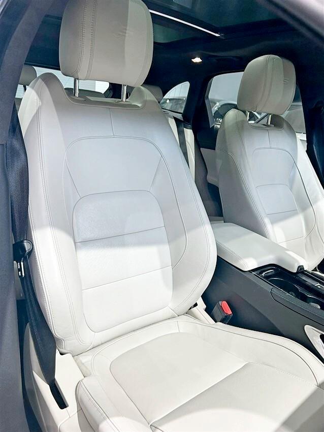 Jaguar F-Pace 3.0 D V6 300 CV AWD aut. S