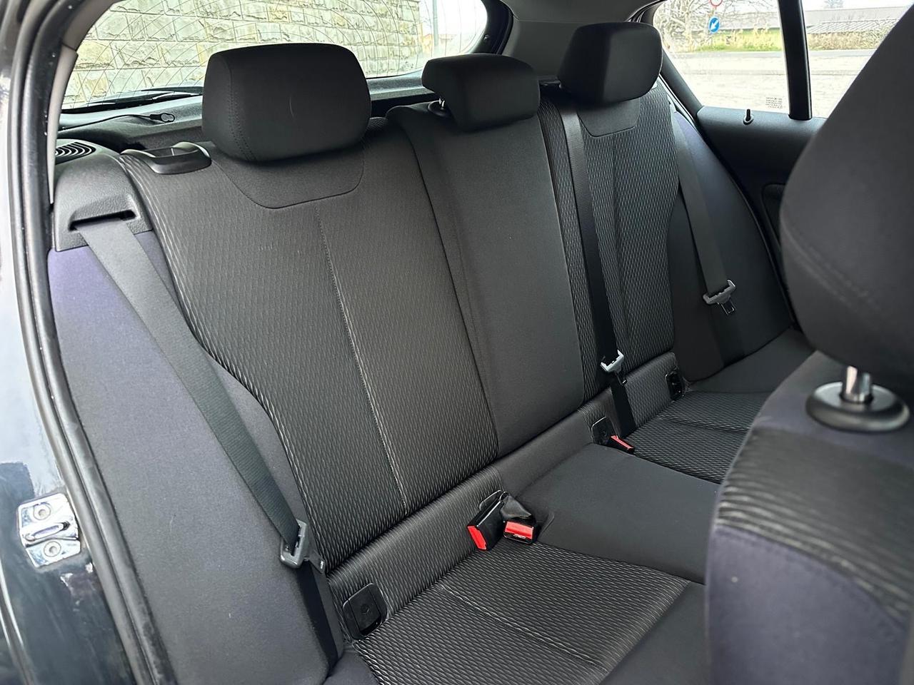 Bmw 116 116d 5p. Sport neopatentato