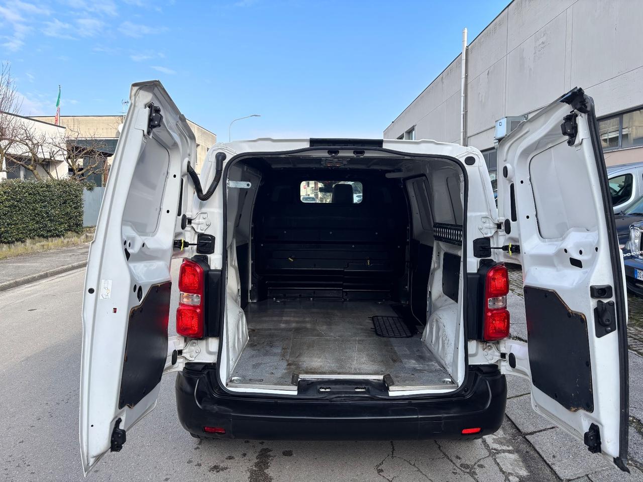 Toyota Proace 1.5D AUTOCARRO L1 |IVA INCLUSA|