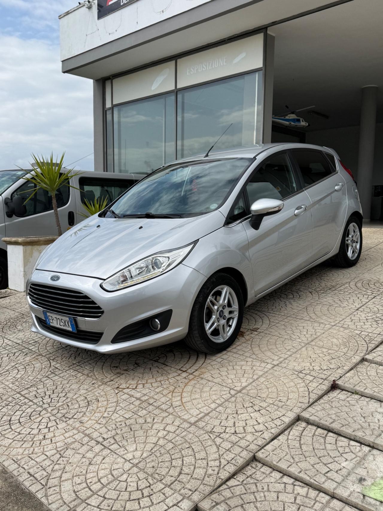 Ford Fiesta 1.5 TDCi 75CV 5 porte Titanium