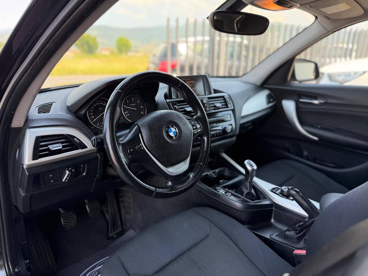 Bmw 116 116d 5p. Sport Okneopatentati Total Black