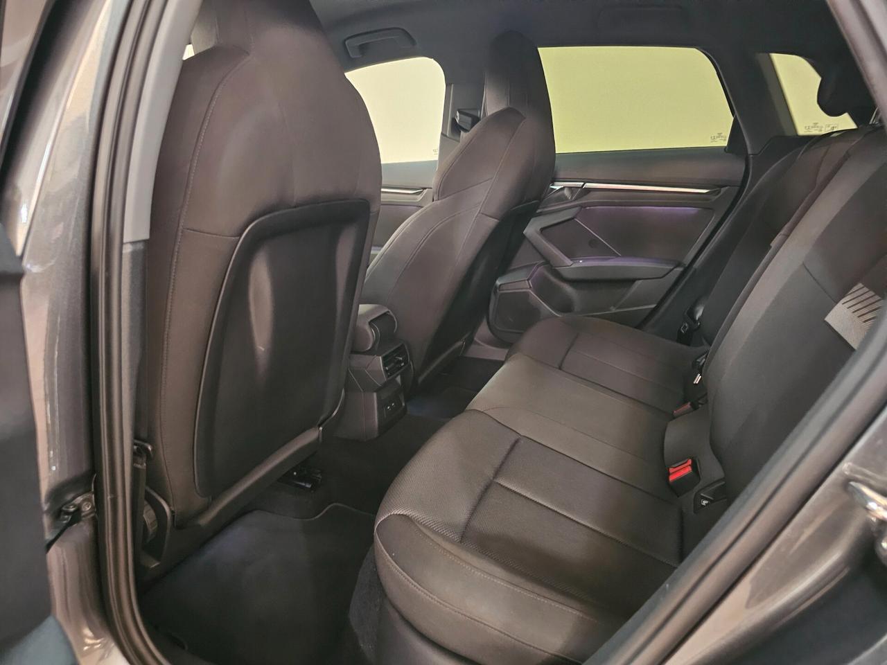 Audi A3 Sedan 35 TDI S tronic line edition