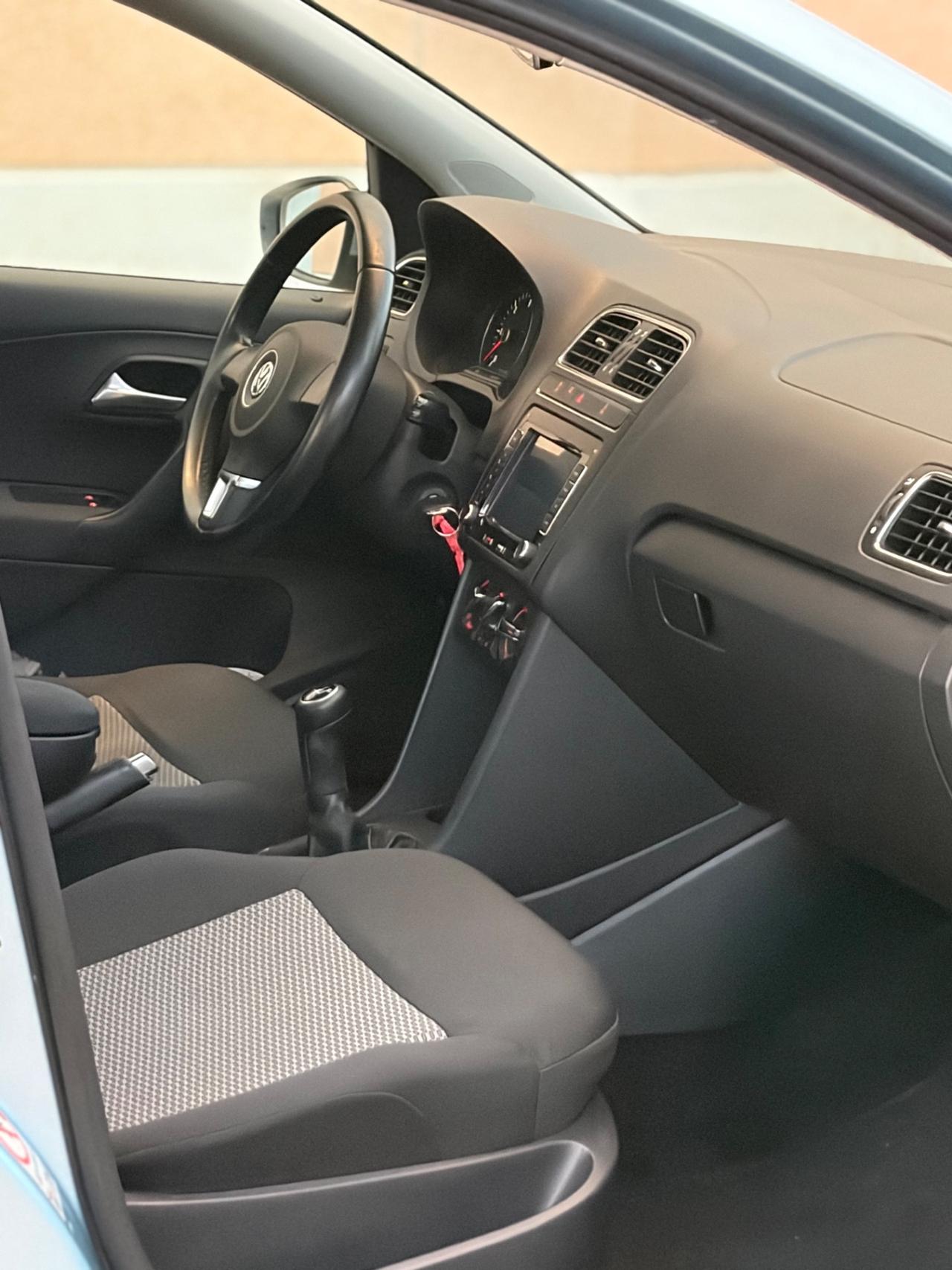 VW POLO 1.2d 2011 km154000 neopatentati pronta per viaggiare