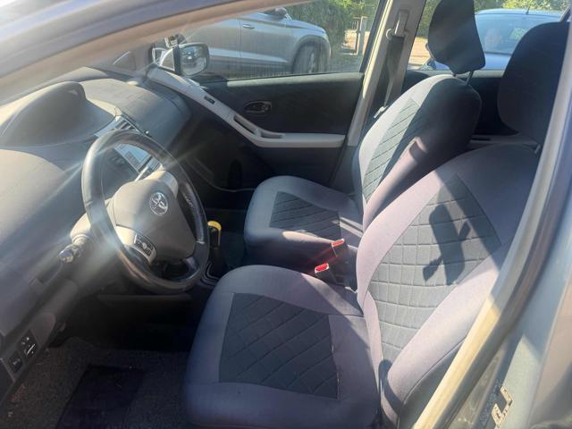 TOYOTA Yaris 108km 1.3 5p Sol senza nessun lavoro da fare