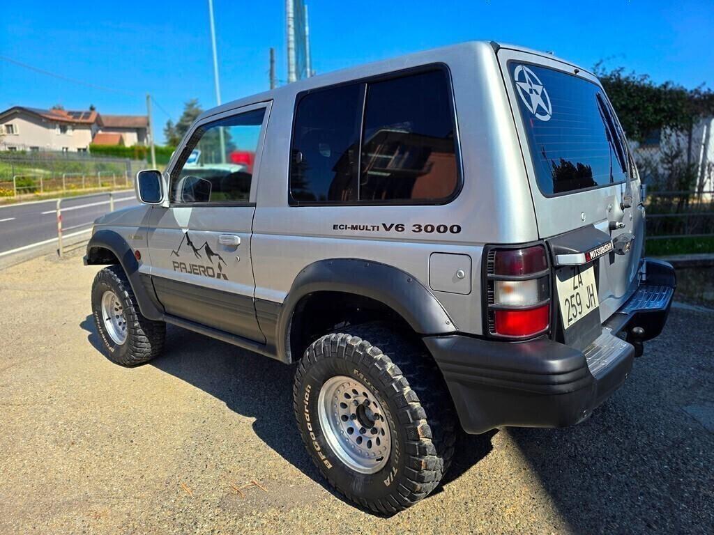 Mitsubishi Pajero 3.0 V6 150CV GLS PREPARATO