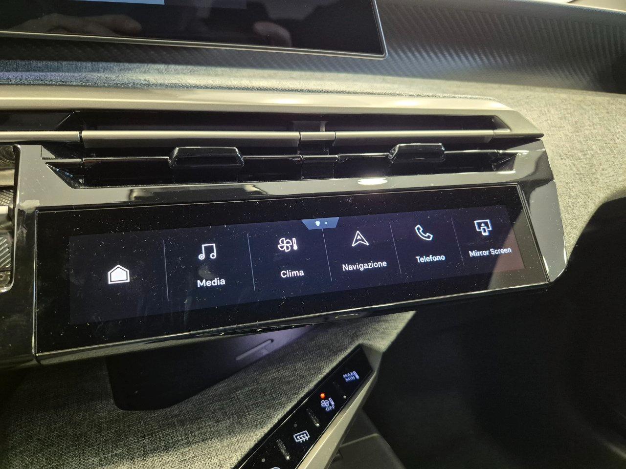 PEUGEOT 3008 Hybrid 145 e-DCS6 Panoramic Pack IN PROMO