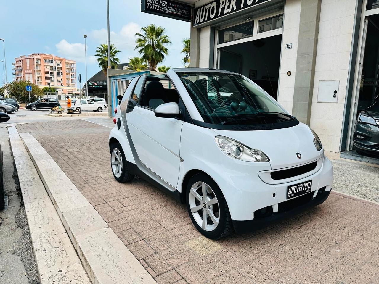 Smart ForTwo 1000 62 kW cabrio passion