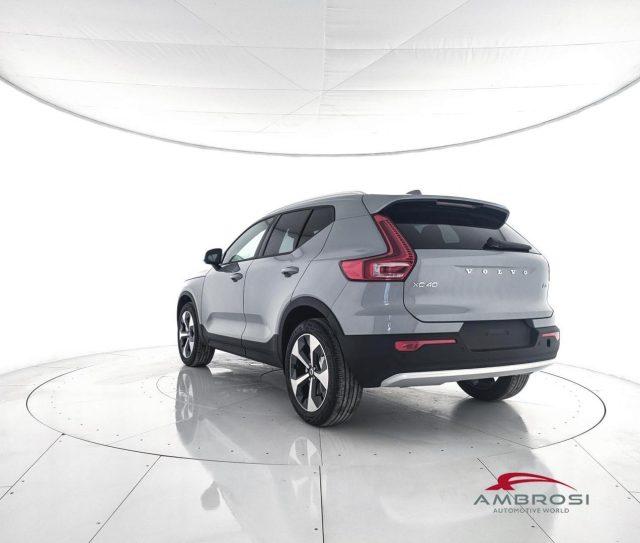 VOLVO XC40 B3 Mild hybrid Benzina Core