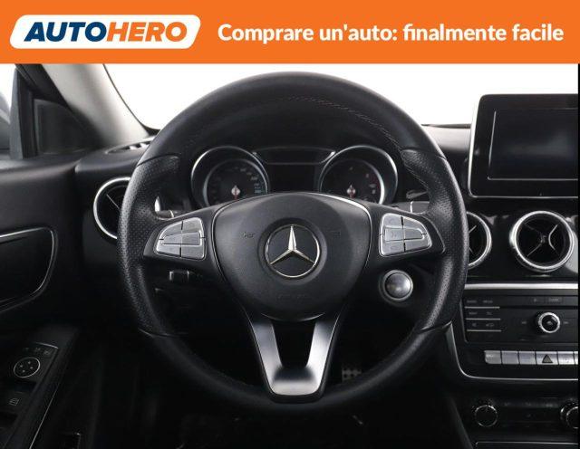 MERCEDES-BENZ CLA 180 d Automatic Business
