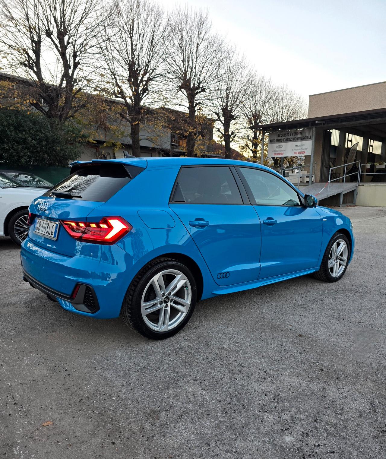 Audi A1 S line edition Blu Turbo