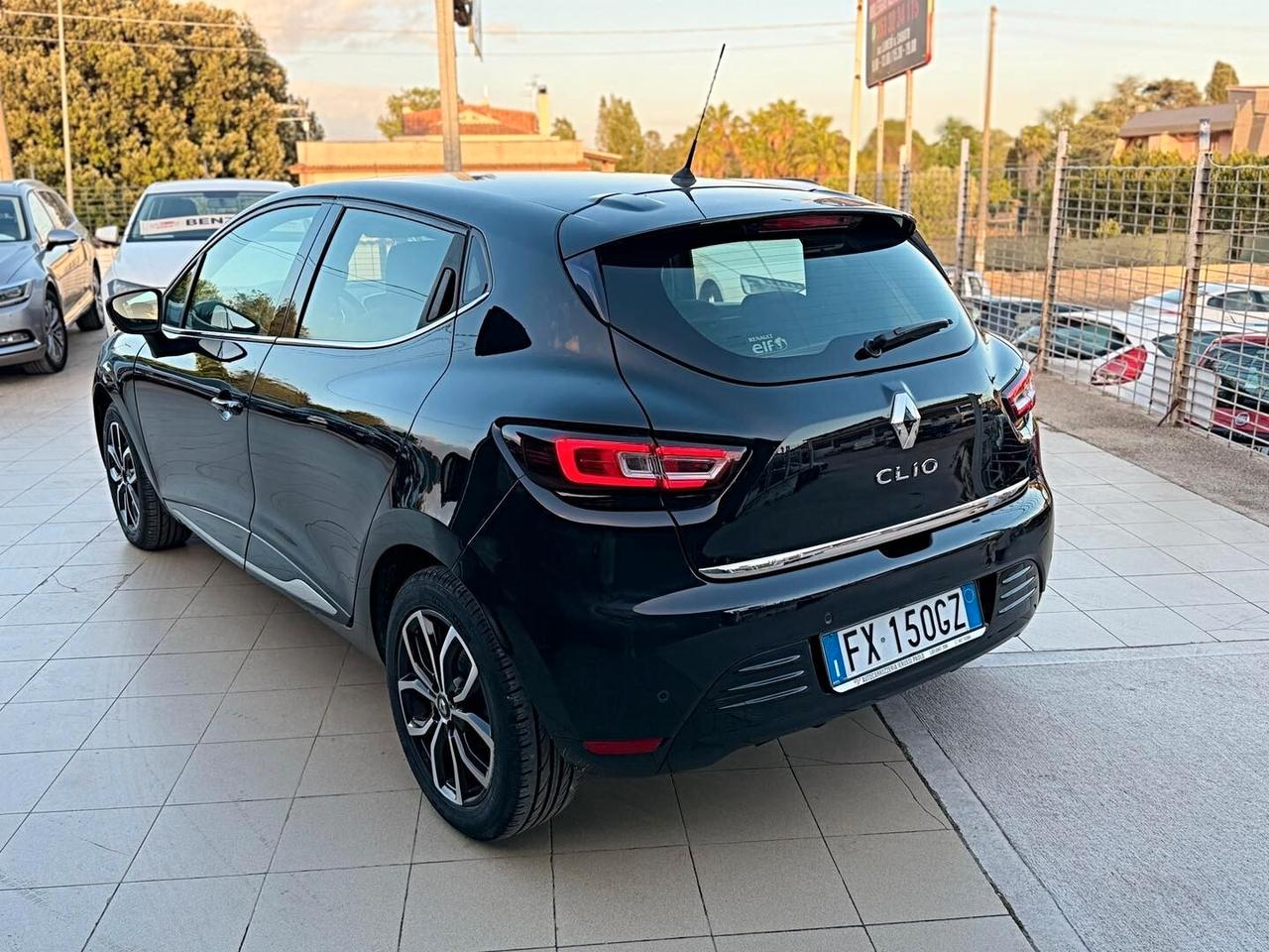 Renault Clio 90 CV 5P Moschino Intens 12 MESI DI GARANZIA