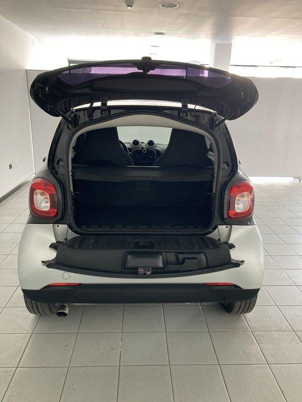 smart forfour 70 1.0 52kW brabus style