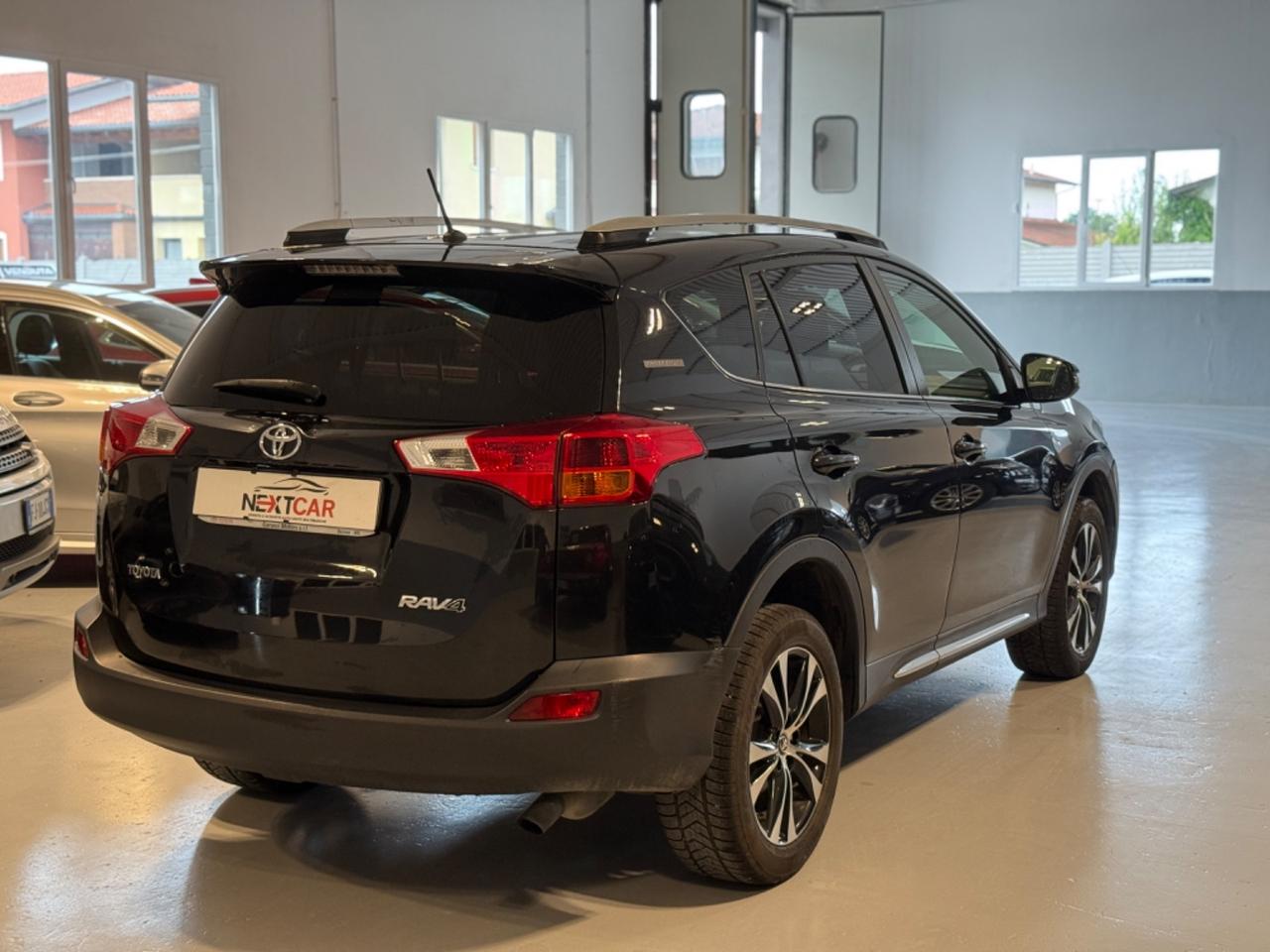 Toyota RAV 4 RAV4 2.0 D-4D 2WD Active