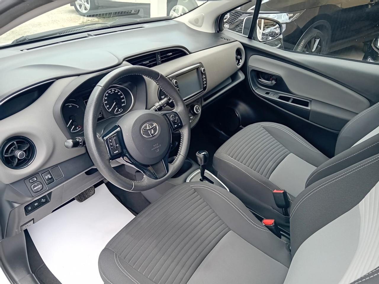 Toyota Yaris 1.5 Hybrid 5 porte Active