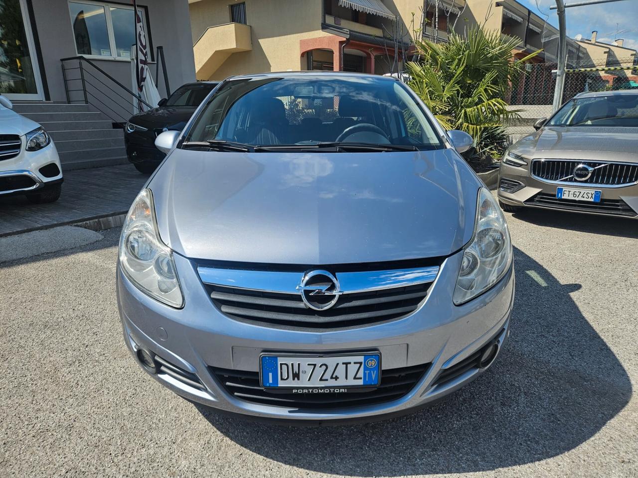 Opel Corsa 1.2 5 porte Club