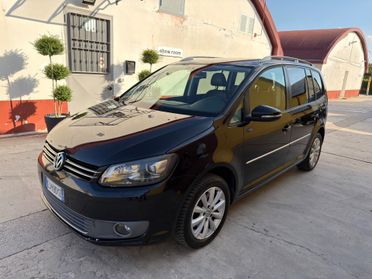 Volkswagen Touran 1.4 TSI Highline 7 posti Pelle