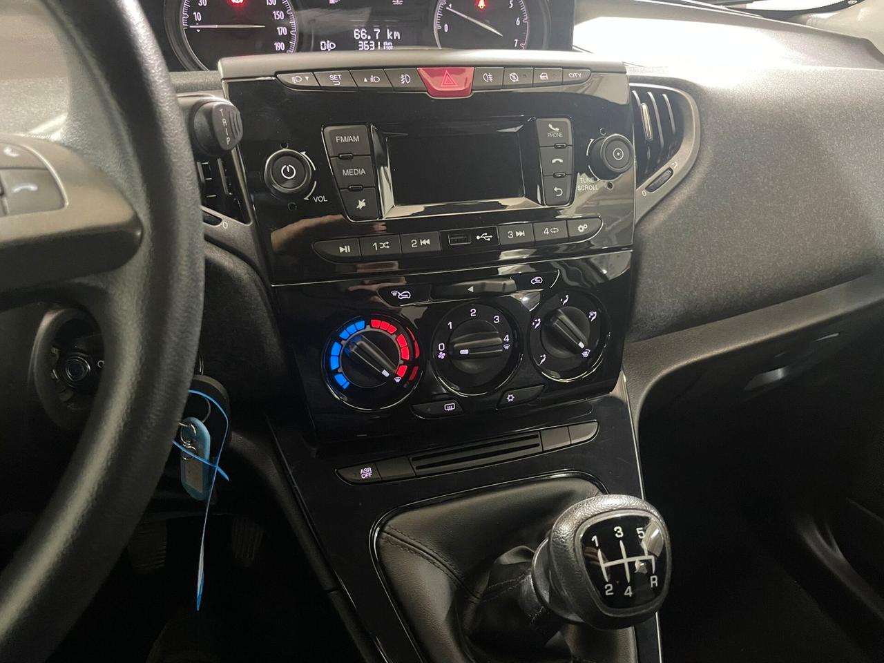 Lancia Ypsilon 1.2 69 CV 5 porte S&S Elefantino Blu