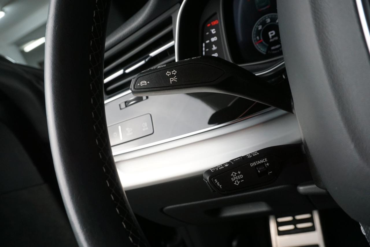 Audi Q8 45 TDI quattro tiptronic S Line Identity Black